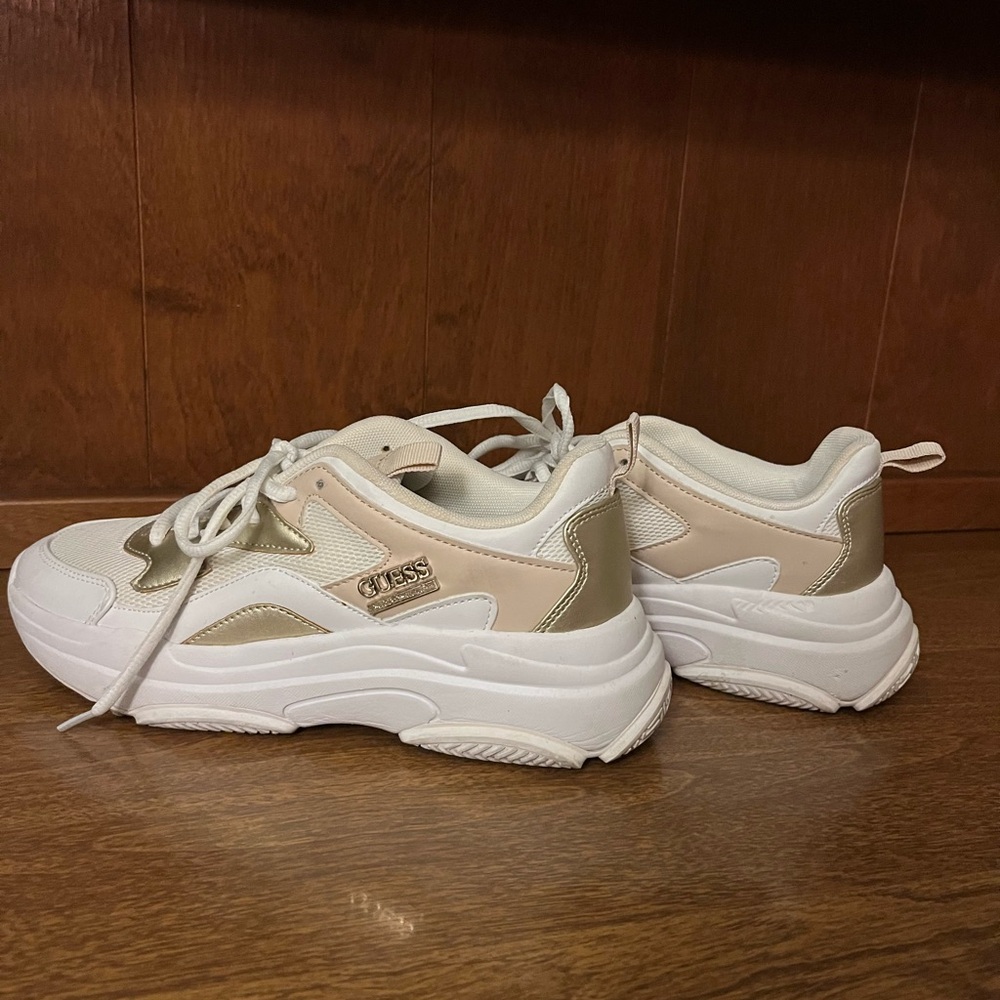 Guess Women's White and Gold Sneakers